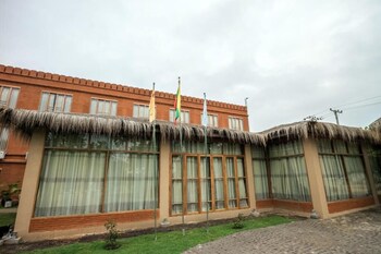 bagan landmark hotel