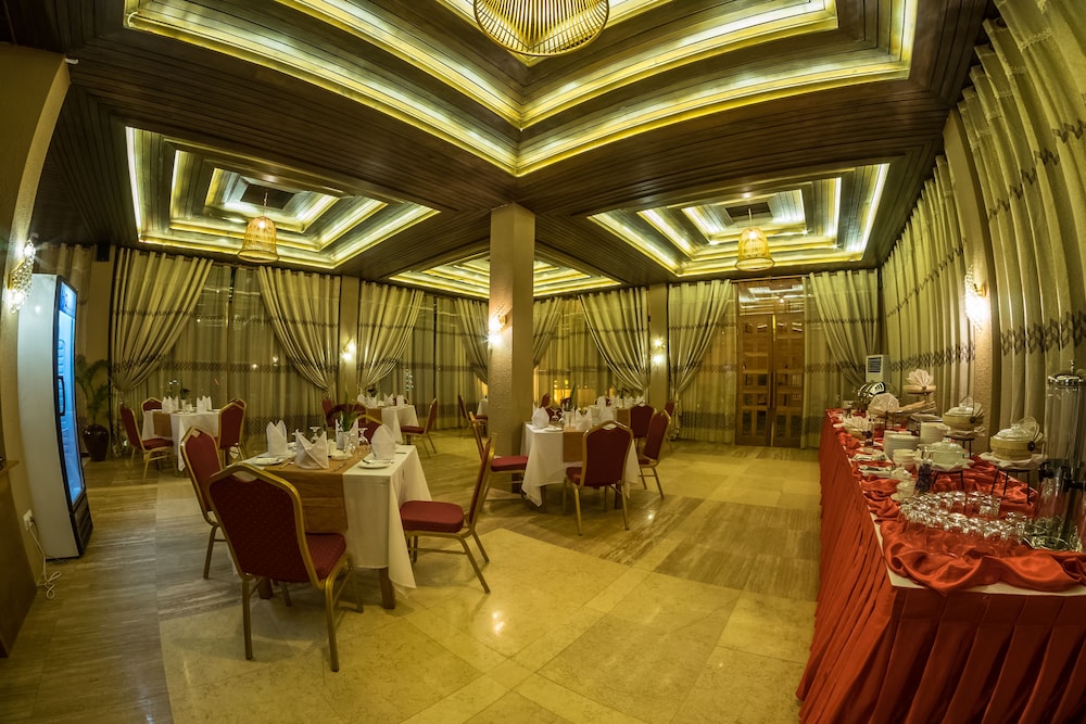 bagan landmark hotel