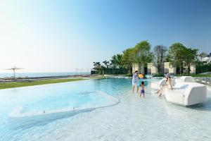 Veranda Resort Pattaya Mgallery,Near Dongtan Beach,5 star