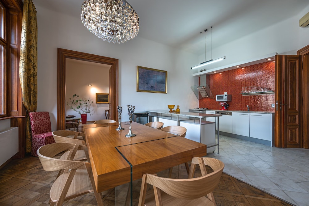 malostranska residence