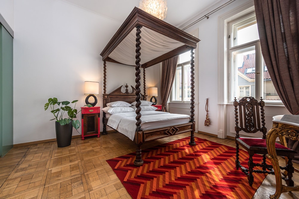 malostranska residence