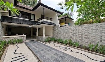 kumpul kumpul villa seminyak