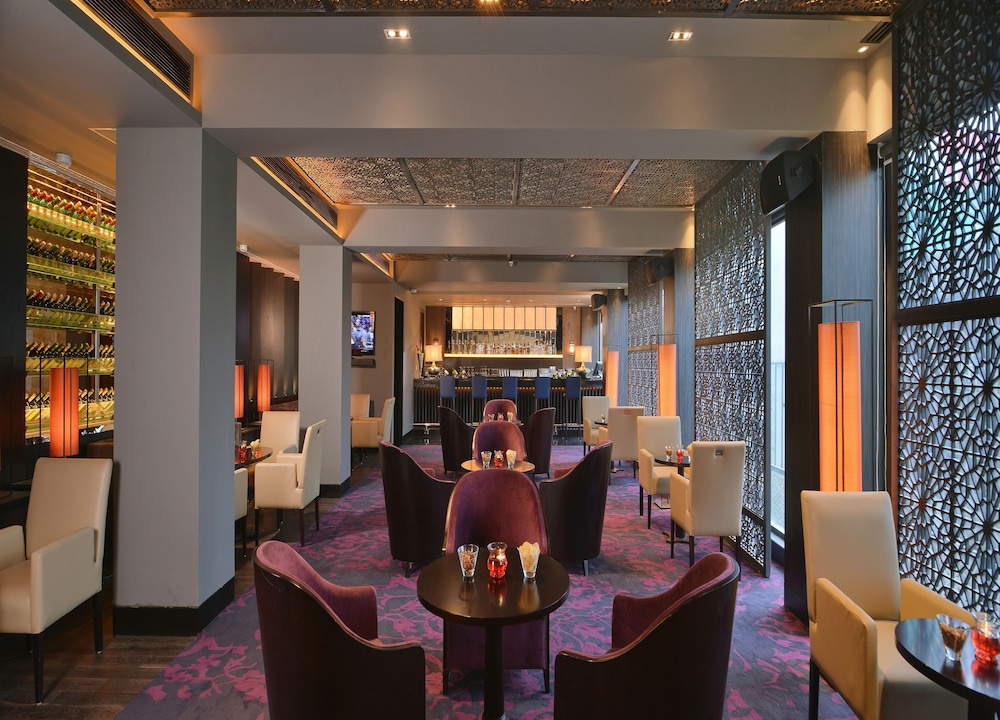 Grand Mercure,Fatehabad Road,5 star