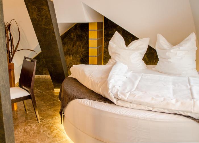 alpha and omega hotel