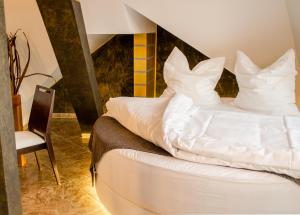 alpha and omega hotel