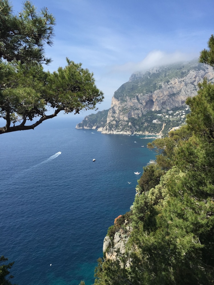capri