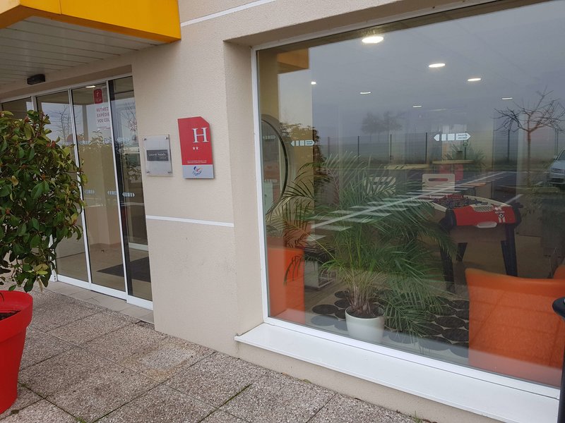 premiere classe sens nord saint clement