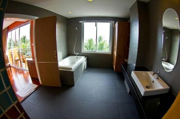 Coasta Bangsaen,Chonburi>>Chon Buri,3 star