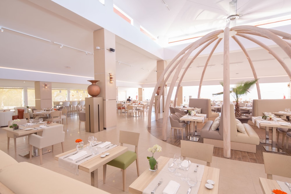akoya hotel and spa