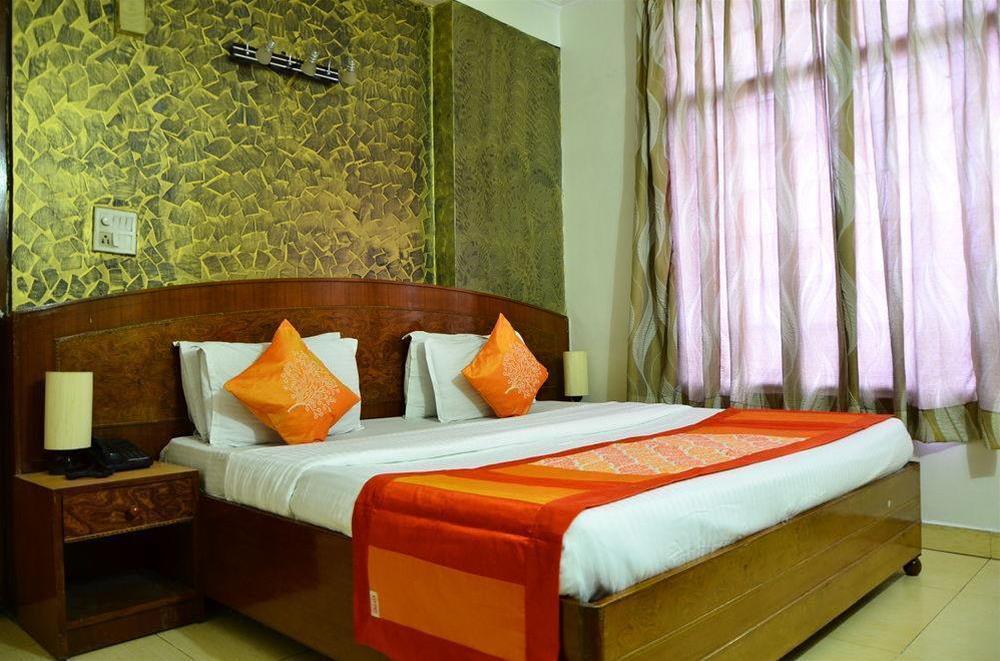 Airport Hotel Paradise International,Shivaji Nagar,2 star
