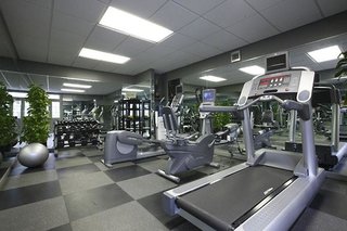 dauphine orleans hotel