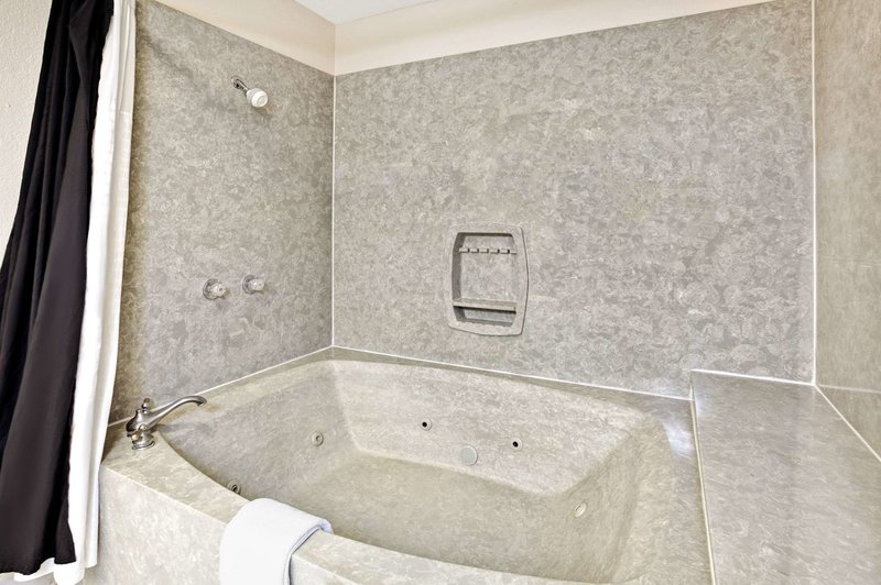 quality inn and suites orlando east ucf area