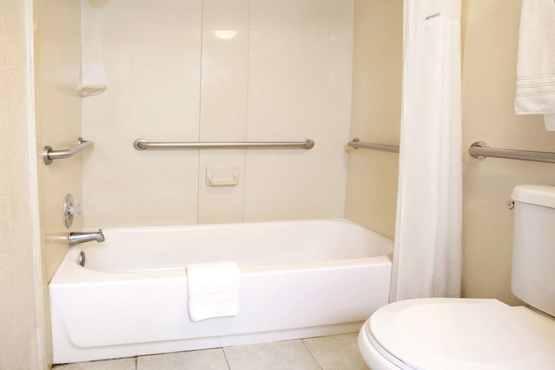 quality inn and suites orlando east ucf area