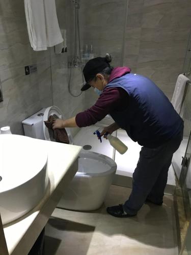 fish inn east nanjing road