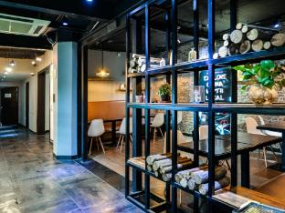 fish inn east nanjing road