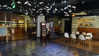 fish inn east nanjing road