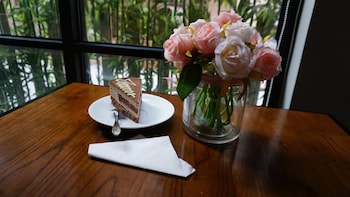 fish inn east nanjing road