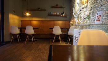 fish inn east nanjing road