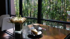 fish inn east nanjing road