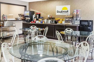days inn and suites by wyndham new iberia