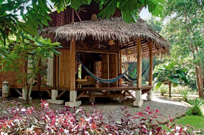 tree house beachfront lodge