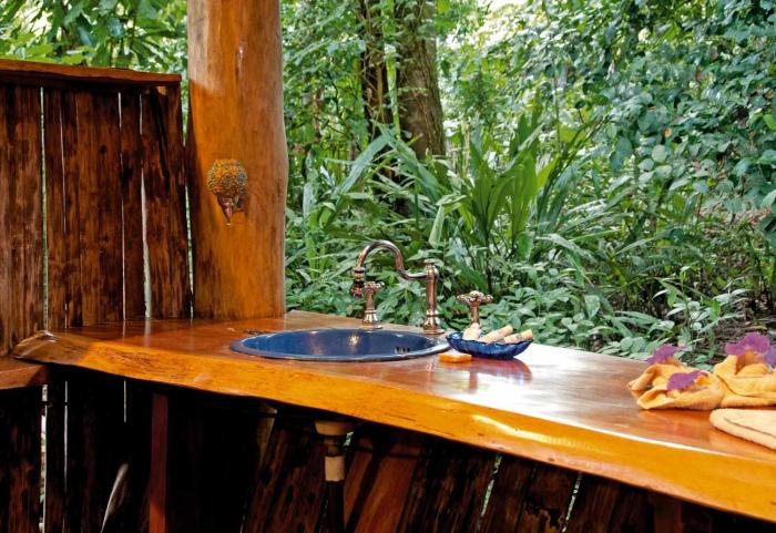 tree house beachfront lodge