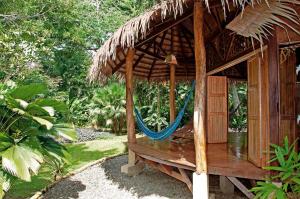 tree house beachfront lodge