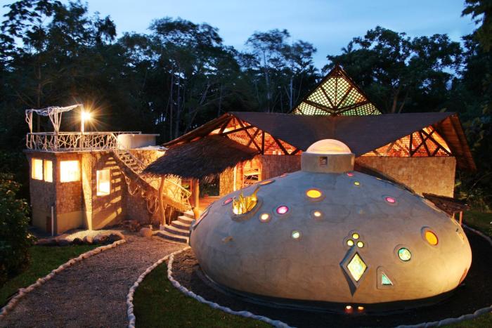 tree house beachfront lodge