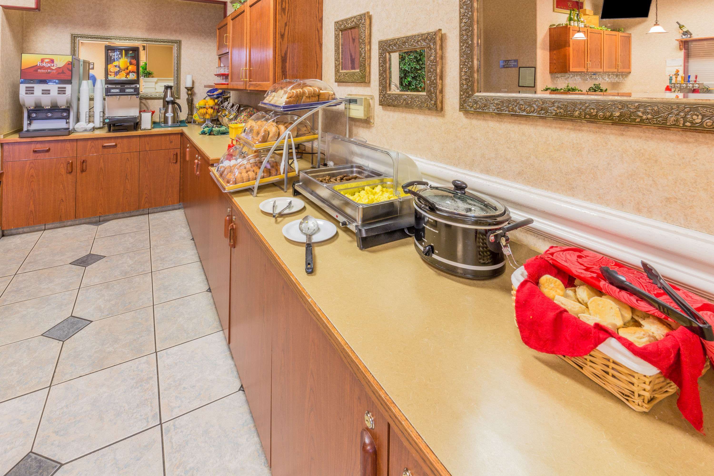 days inn by wyndham black bear