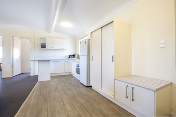 nightcap at golden beach tavern