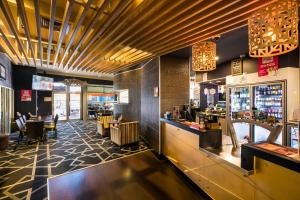 nightcap at golden beach tavern