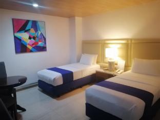 blueberry tourist hotel