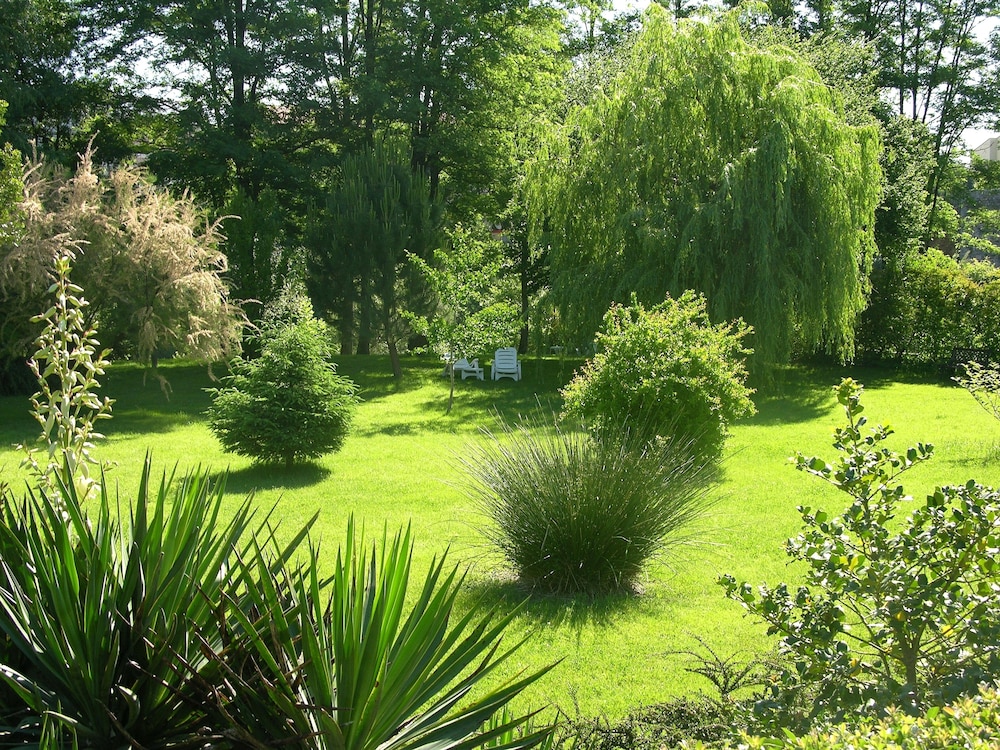 logis hotel les norias