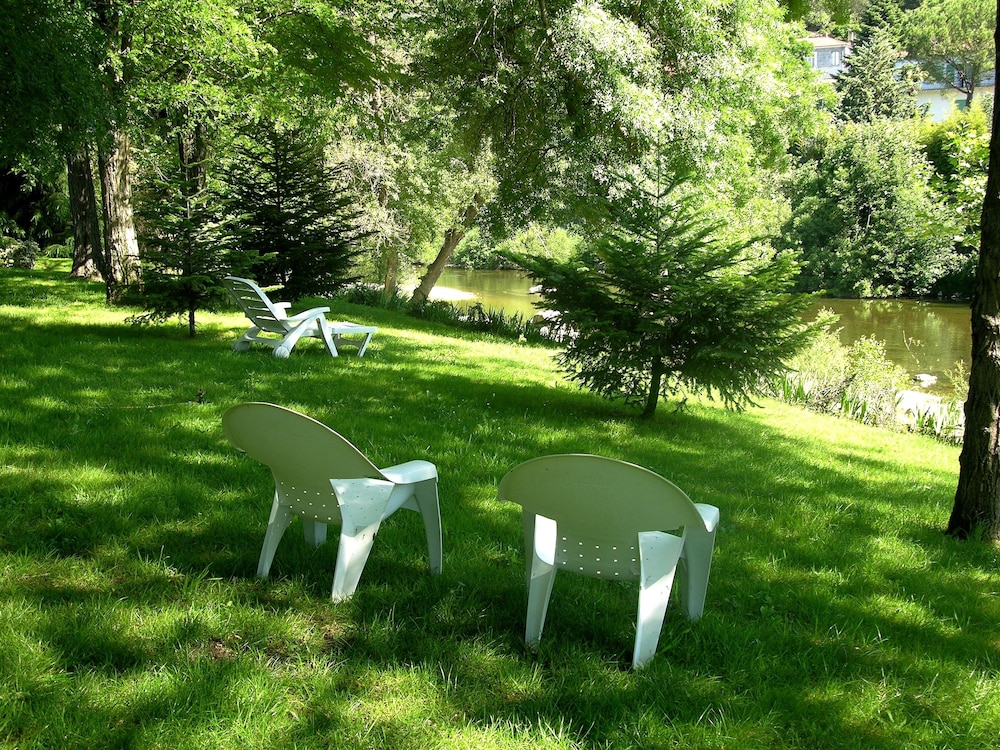 logis hotel les norias