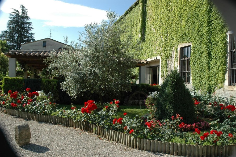 logis hotel les norias