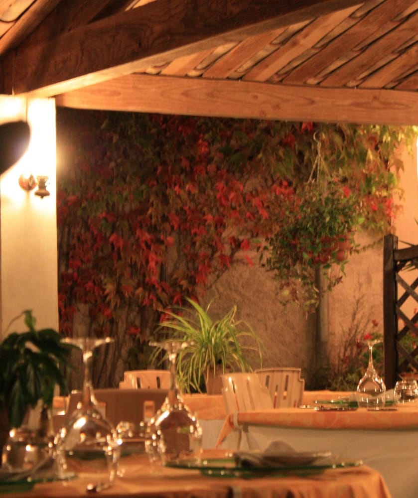 logis hotel les norias