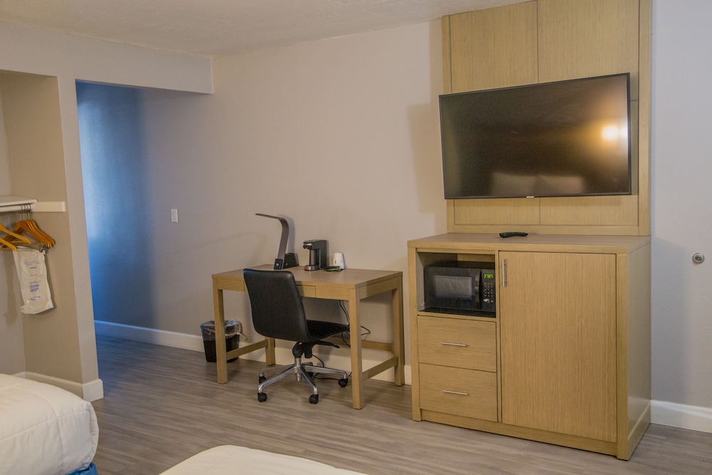 days inn by wyndham redwood city