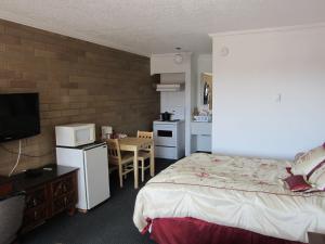 peace villa motel