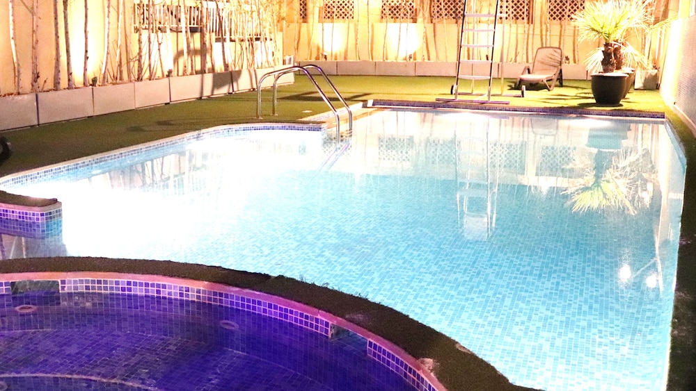 Buraq Hotel By Gemstones,Deira>>Bur Dubai,3 star