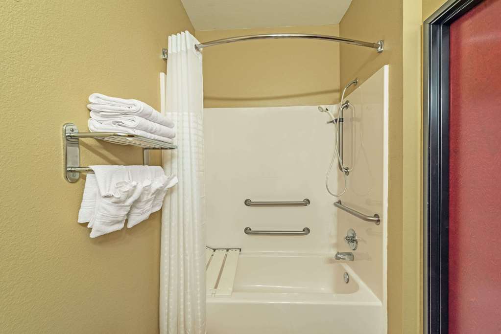 days inn by wyndham rockdale texas