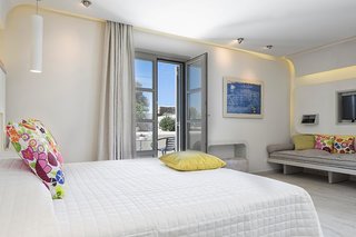 kouros art hotel adults only