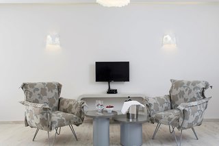 kouros art hotel adults only