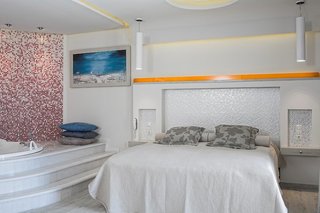 kouros art hotel adults only