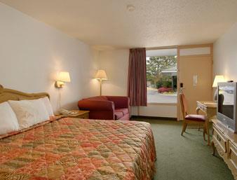 red roof inn savannah southside midtown