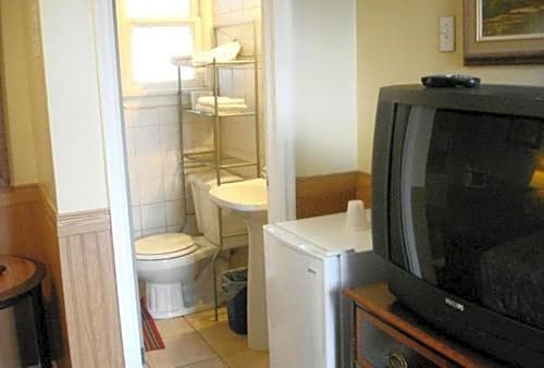 Wayfare Motel,Kitchener>>Guelph,2 star