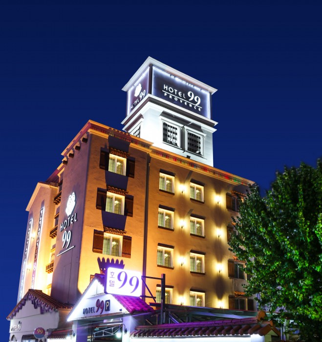 hotel 99