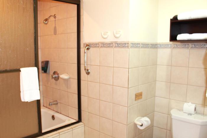 sportsmens lodge adults only