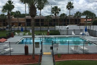 days inn by wyndham st augustine i 95 outlet mall
