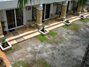 ernests place boracay