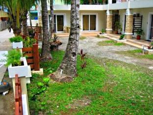 ernests place boracay